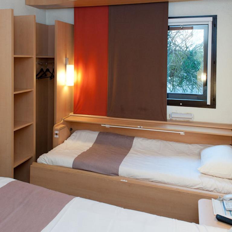 Egg Hotel Gonesse Phòng bức ảnh