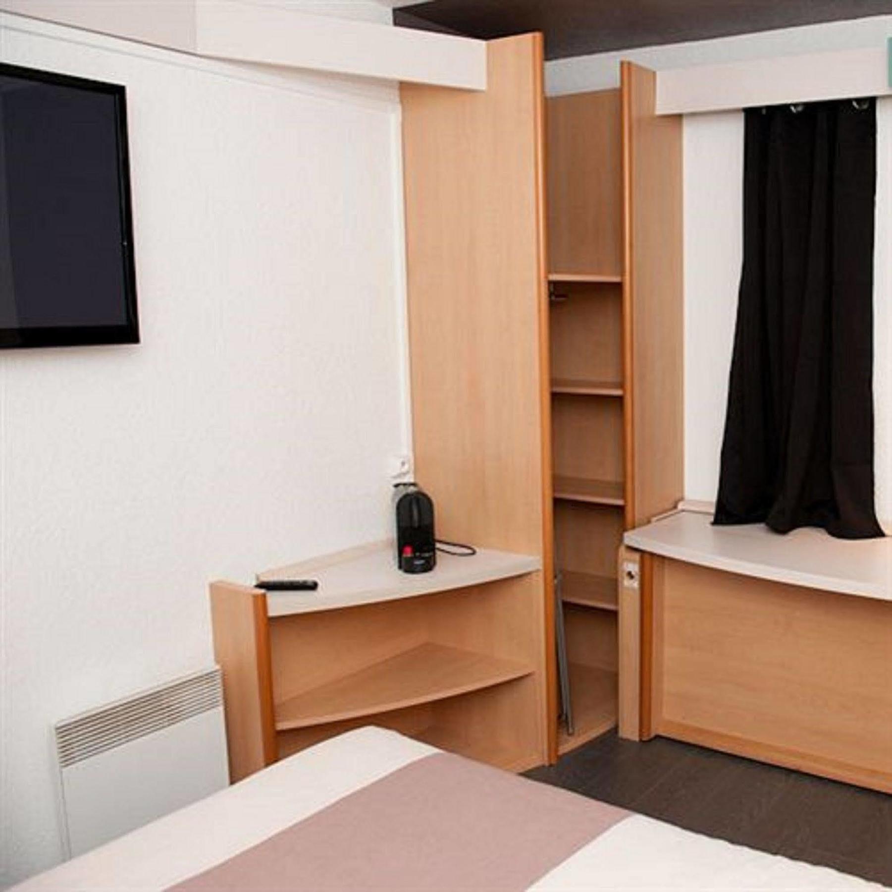 Egg Hotel Gonesse Ngoại thất bức ảnh