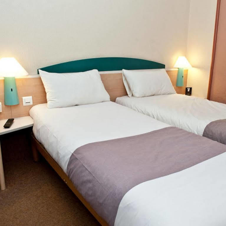 Egg Hotel Gonesse Ngoại thất bức ảnh